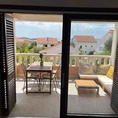 Lulu Apartment Orebic