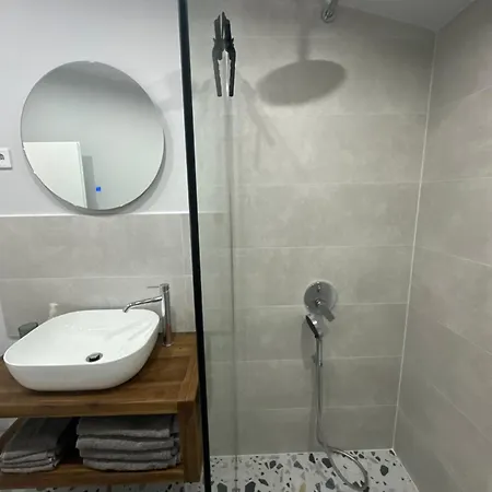 Lulu * أوروبيتش