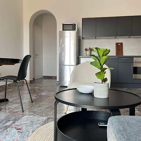 Lulu Apartment *