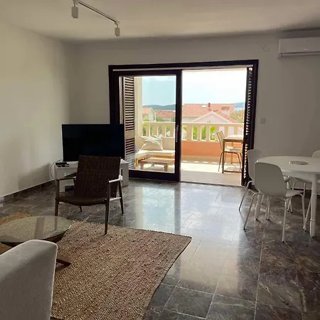 Apartment Lulu Orebic