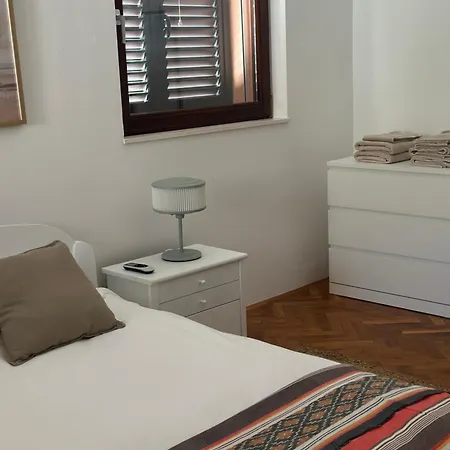 Lulu Apartman Orebić